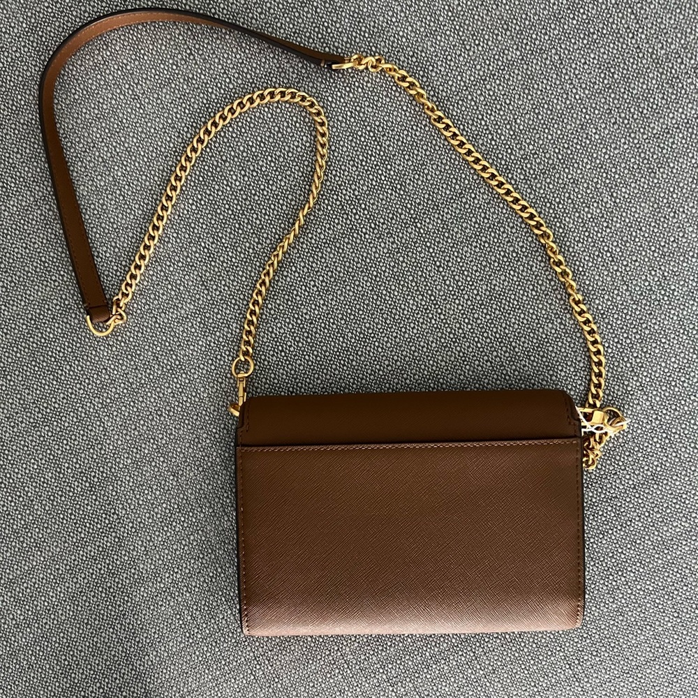 New Tory Burch ๐ crossbody/ wallet - Picture 4 of 4